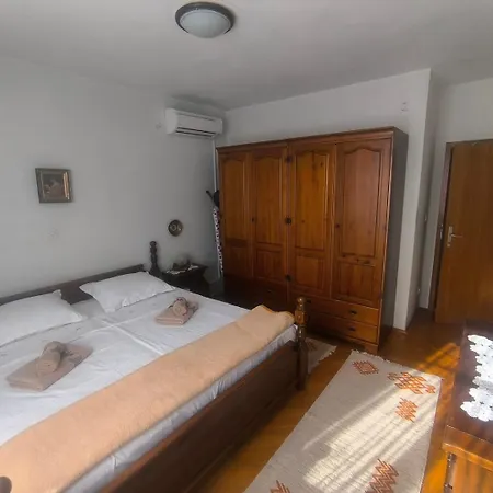 House Desa With A Beautiful View On Old Town Apartment